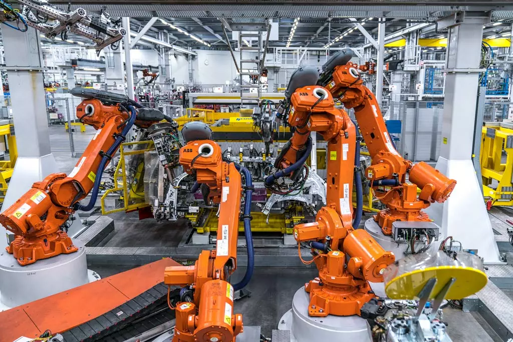 First LiFi technology test at BMW factory in Munich